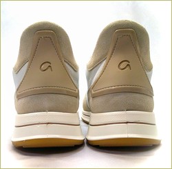 ara　アラ  左画像　底の画像