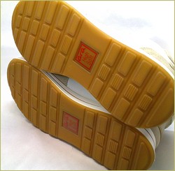 ara　アラ  左画像　ヒール画像