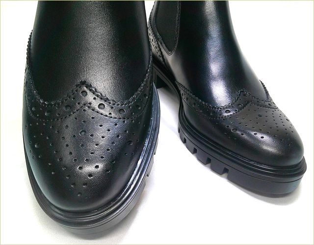 ara　アラ  正面からの画像