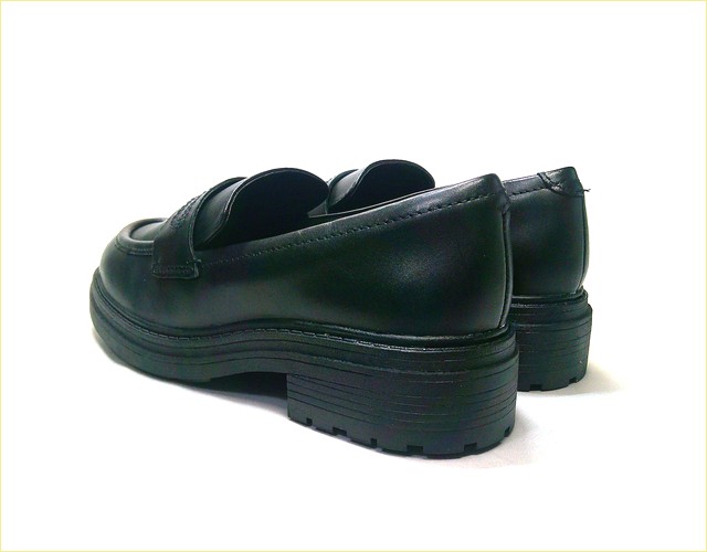 clarks　クラークス
