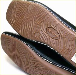 clarks　クラークス