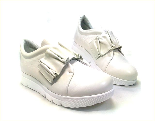 INVINA　インビナ  正面からの画像