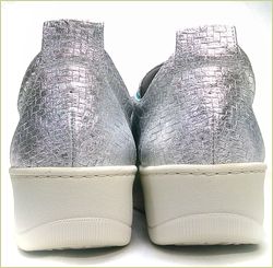 invina　インビナ　左画像　ヒール画像