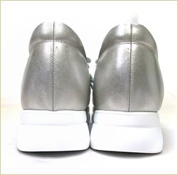 INVINA　インビナ  左画像　ヒール画像